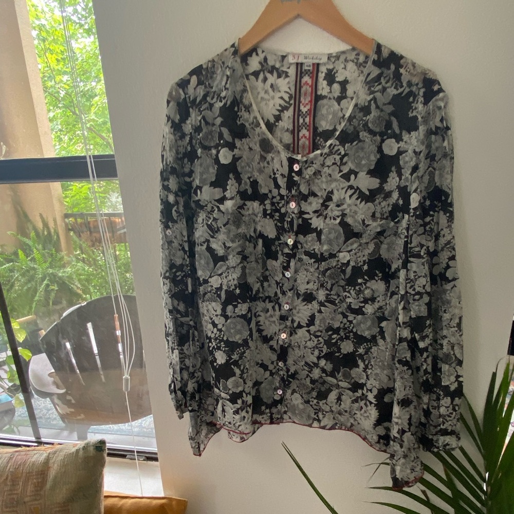 JOHNNY WAS black and white tunic blouse